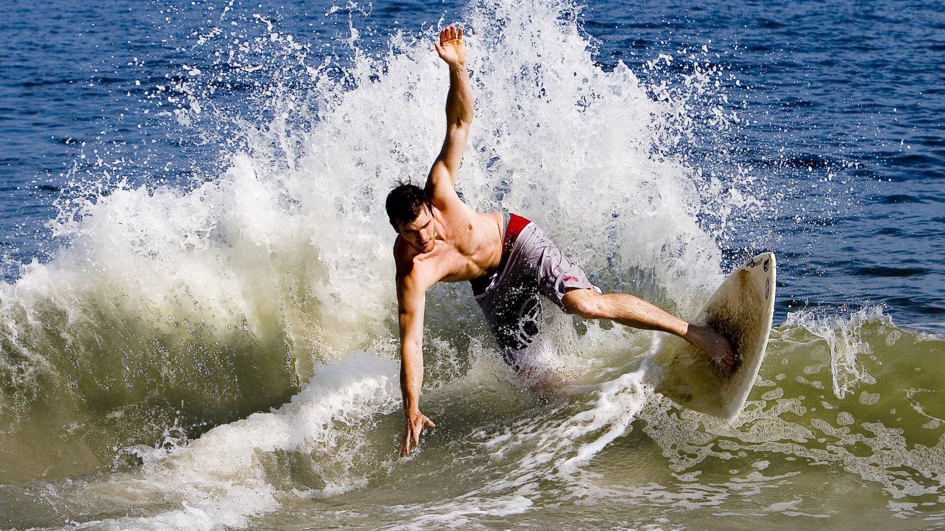 瑞典乒乓球战术：精准落点与心理战结合，瑞典的乒乓球优秀选手